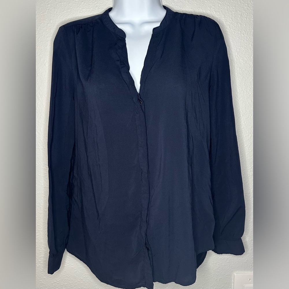 Old Navy Women’s Navy Button Down V Neck Blouse Size Small